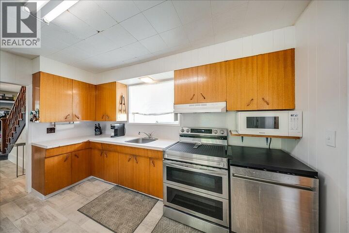 Property Photo: 1109 Nelson Avenue BC V1R 3H4