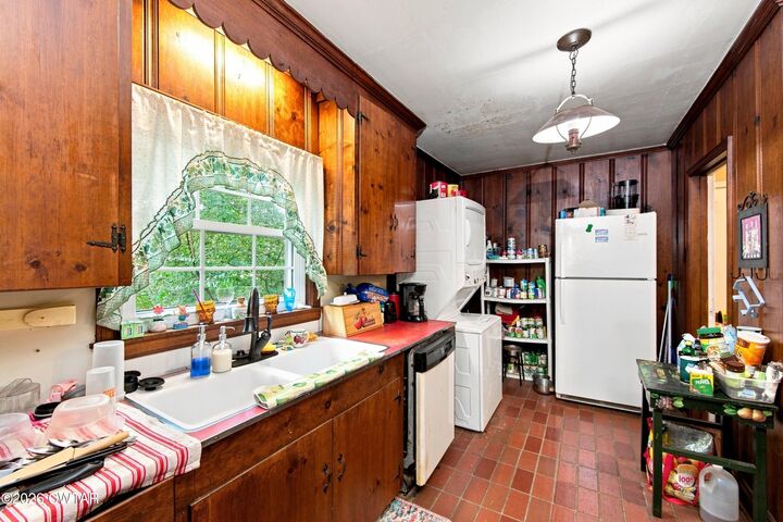 Property Photo: 219 Woodland Drive TN 38343