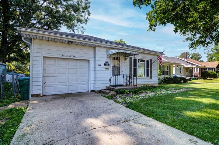Property Photo: 1022 S 21st Street IL 62521