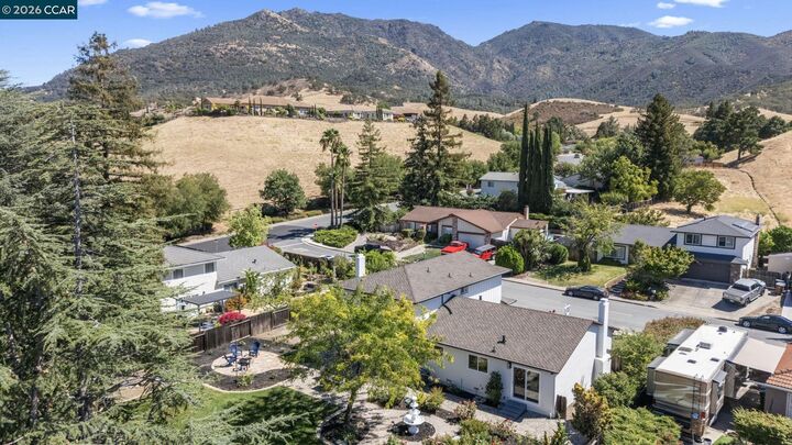 Property Photo:  2 El Molino Dr  CA 94517 