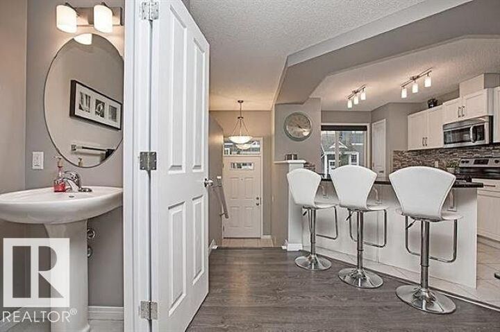 Property Photo:  4050 Savaryn Drive SW 95  AB T6X 1R8 