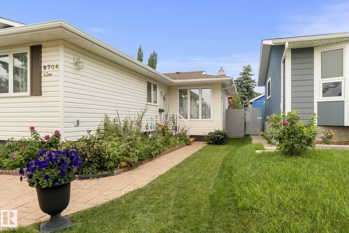 Property Photo: 8704 43 Avenue NW AB T6K 1A7