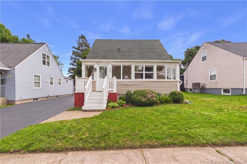 Property Photo: 127 West Lane NB E1C 6T8