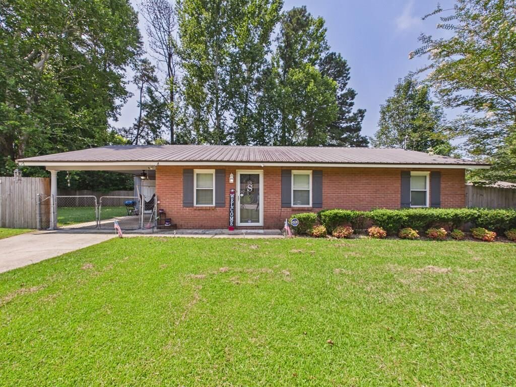 Property Photo:  1408 Parsons Court  GA 31904 