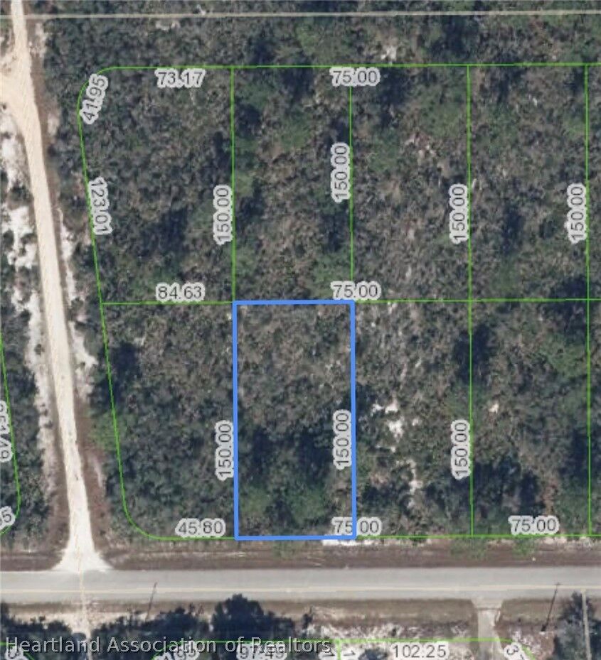 Property Photo: 1502 Crossview Street FL 33852