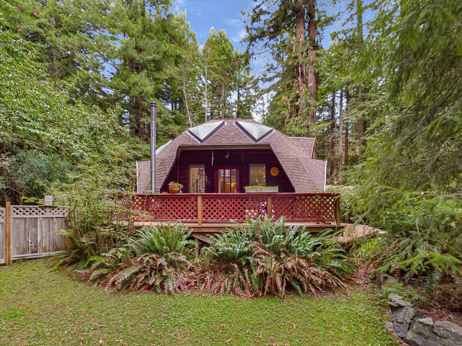 Property Photo:  2670 Fickle Hill Road  CA 95521 