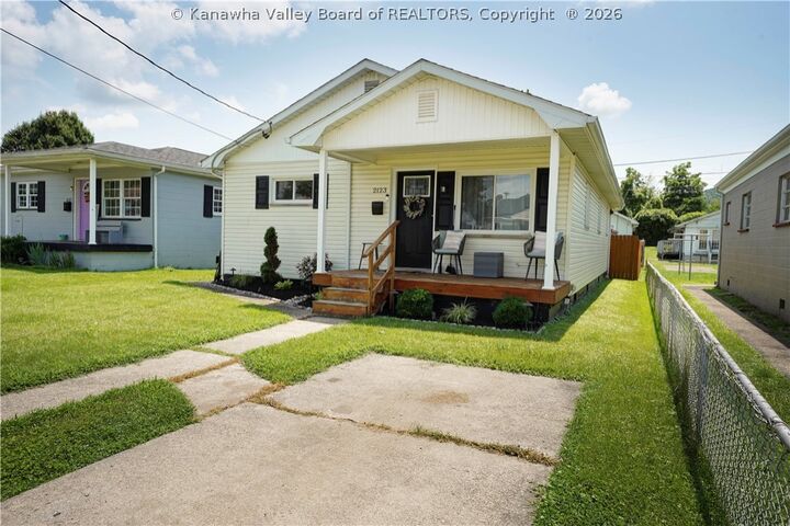 Property Photo:  2123 McKinley Avenue  WV 25177 