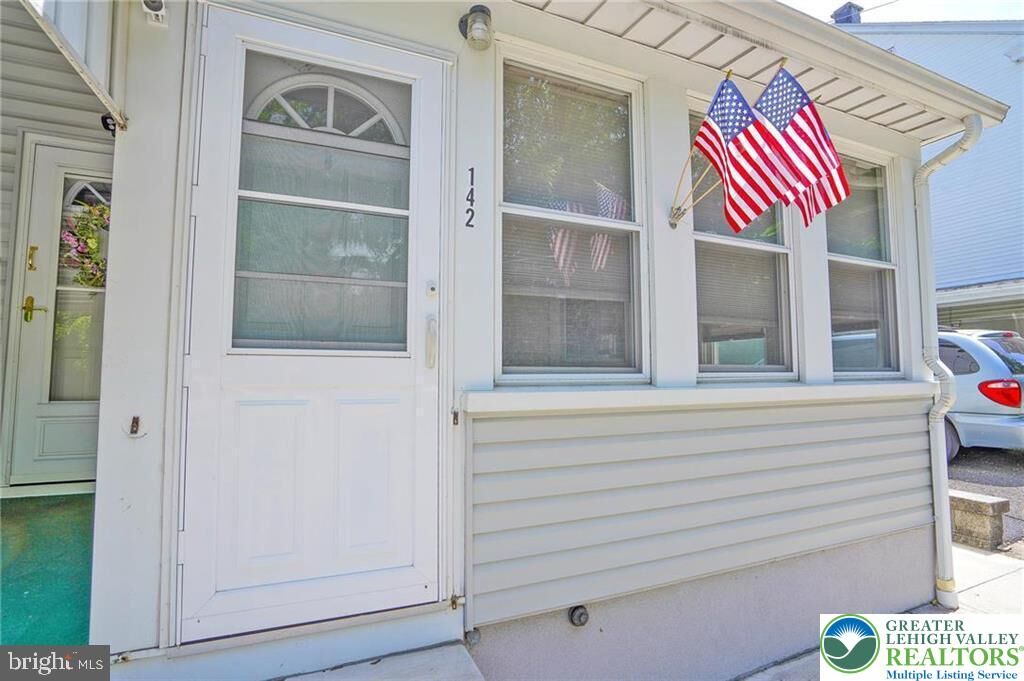 Property Photo: 142 Ridge Street PA 18218