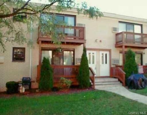 Property Photo: 107 Sneden Place W 107 NY 10977