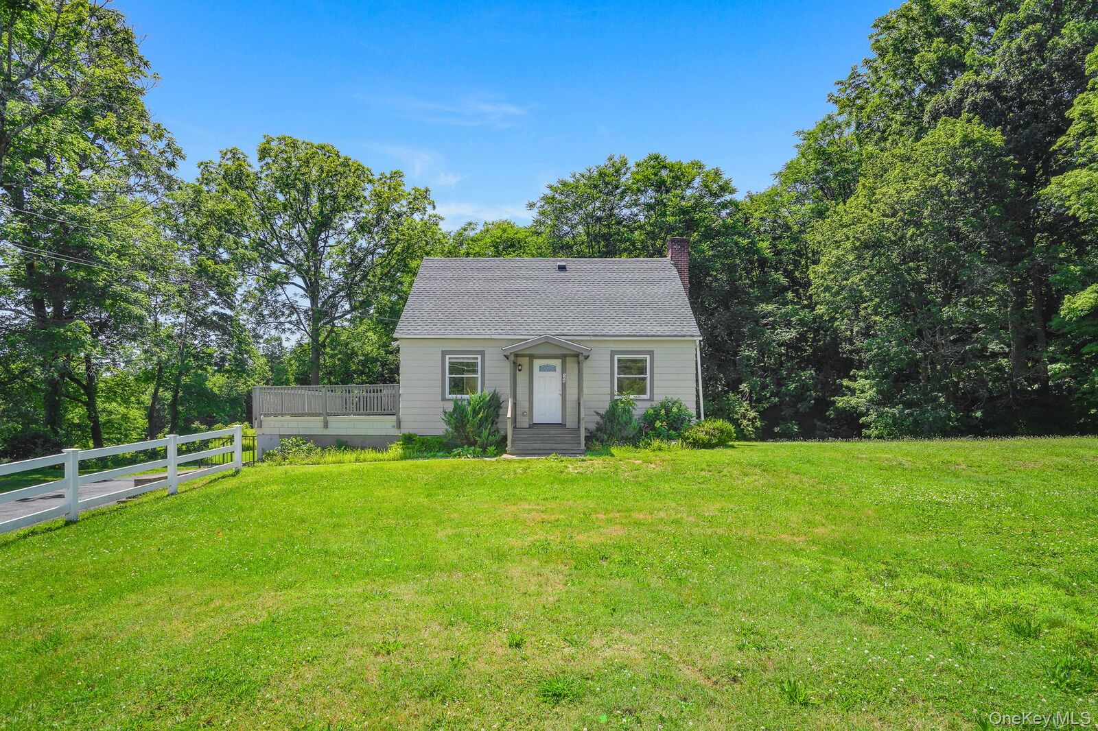 Property Photo:  168 Jackson Street  NY 12524 