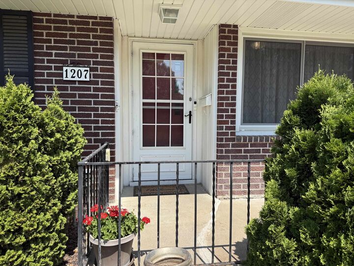 Property Photo:  1207 W Philip Ave  NE 69101 