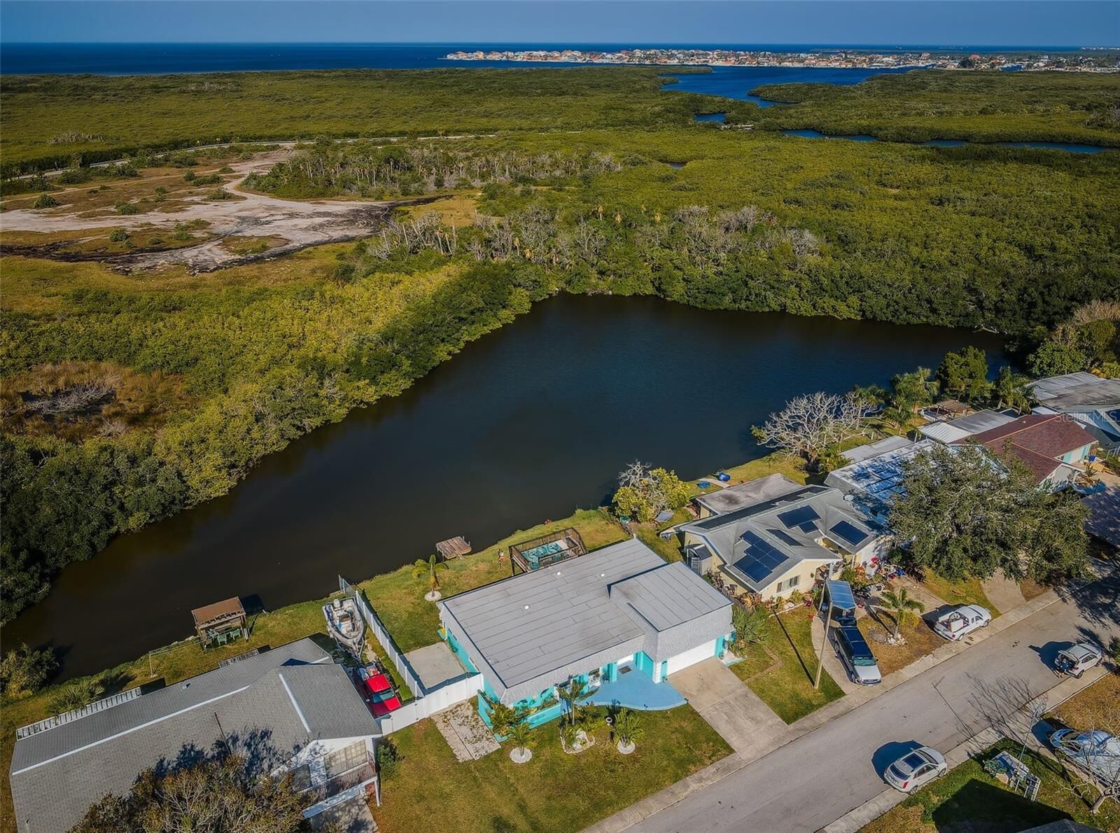 Property Photo: 3627 Grayton Drive FL 34652
