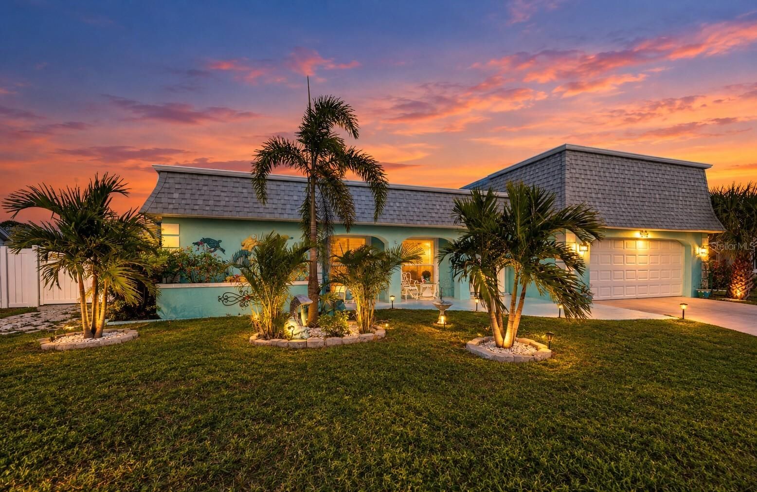 Property Photo: 3627 Grayton Drive FL 34652