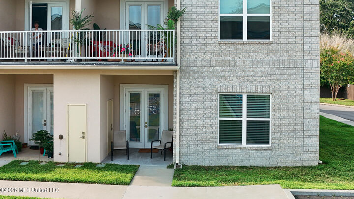 Property Photo:  225 Winter Garden Drive  MS 39560 