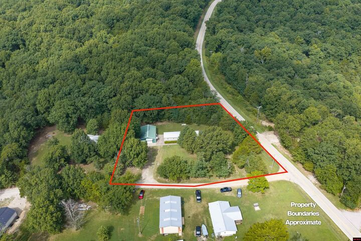 Property Photo:  8828 Oakland Road  AR 72661 