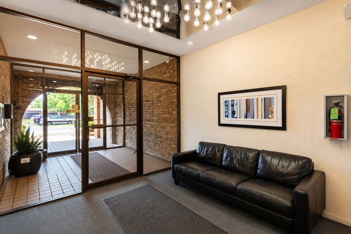 Property Photo: 2005 Valencia Drive 306D IL 60062