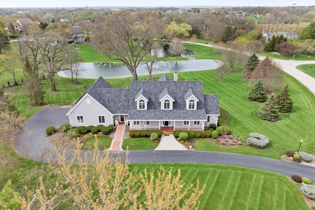Property Photo: 3916 Windmere Lane IL 60051