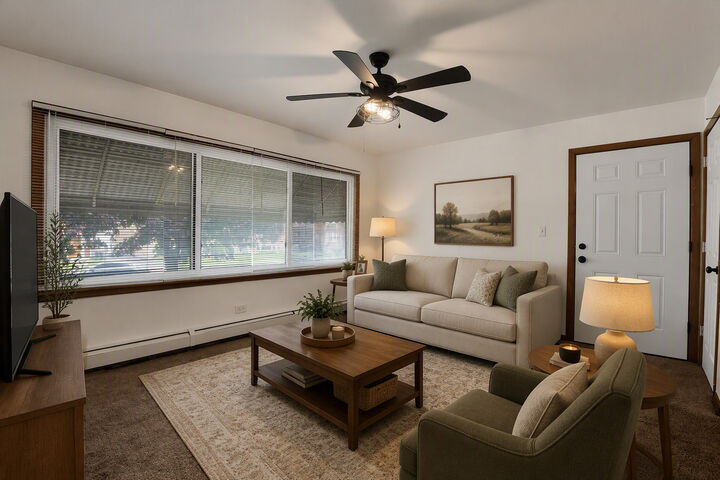 Property Photo:  1017 S 14th Avenue 1  IL 60153 