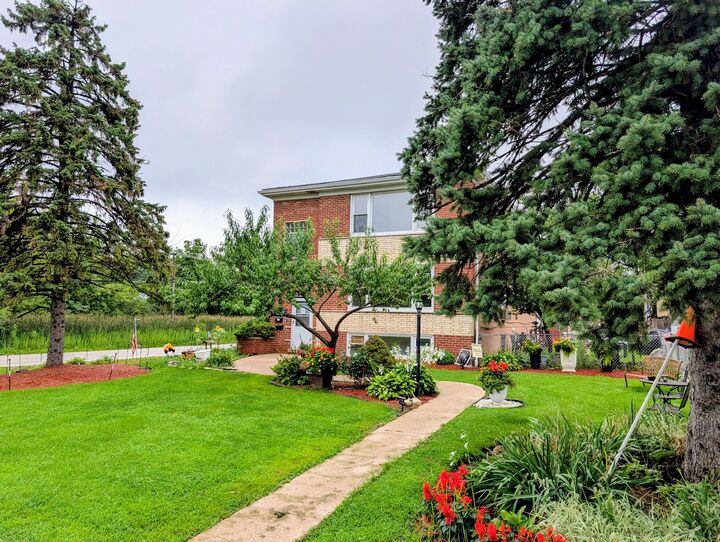 Property Photo:  16W780 57th Street 1  IL 60514 