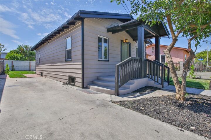 Property Photo:  8511 Maie  CA 90001 