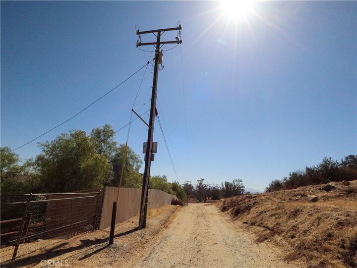 Property Photo:  1 Wickerd Road  CA 92584 