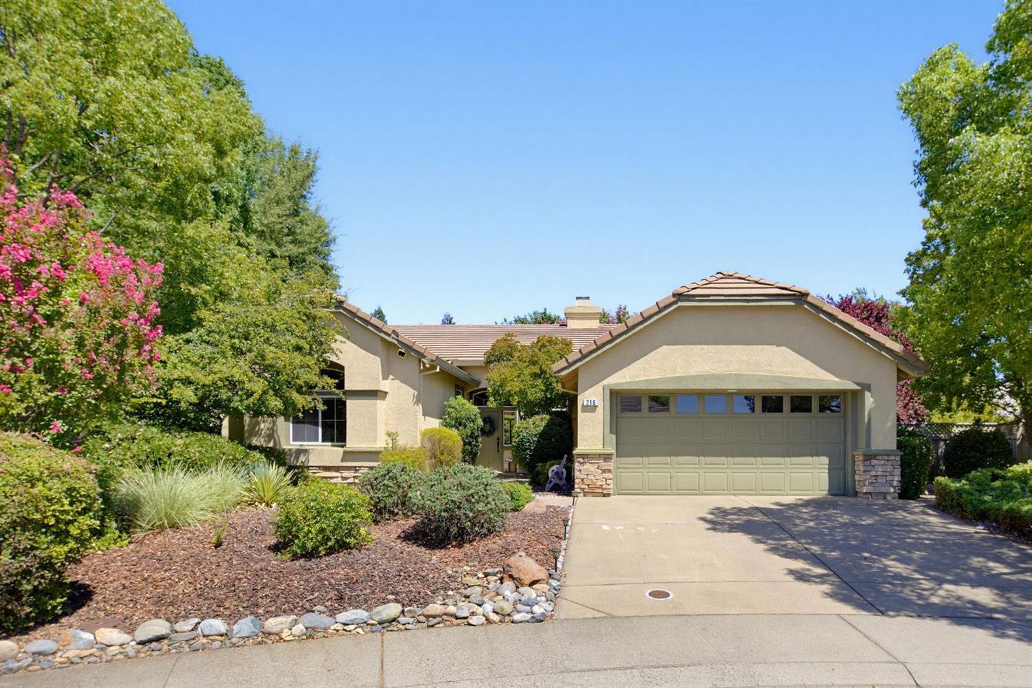 Property Photo: 216 Navarretia Court CA 95747