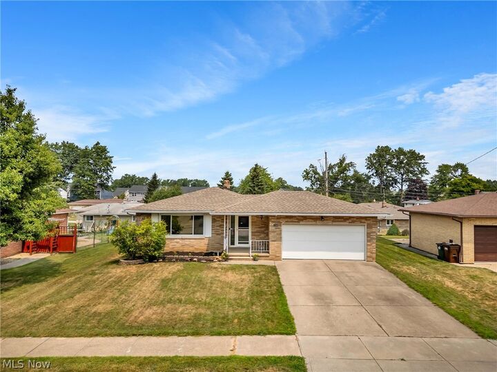 Property Photo: 1500 Winchester Drive OH 44134