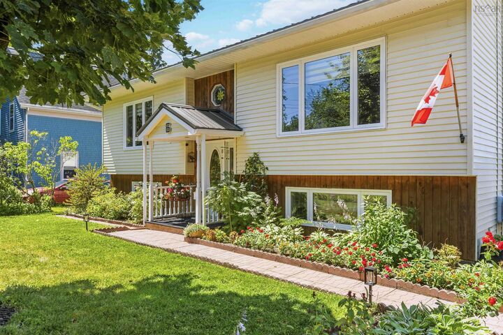 Property Photo:  6 Iona Road  NS B4P 2H1 