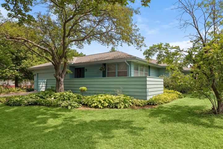 Property Photo: 501 Sumner Street E MN 55057