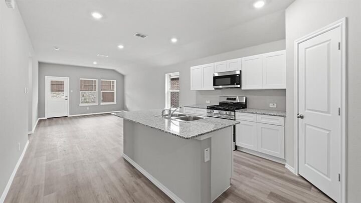 Property Photo: 5624 Corduroy Road TX 76249