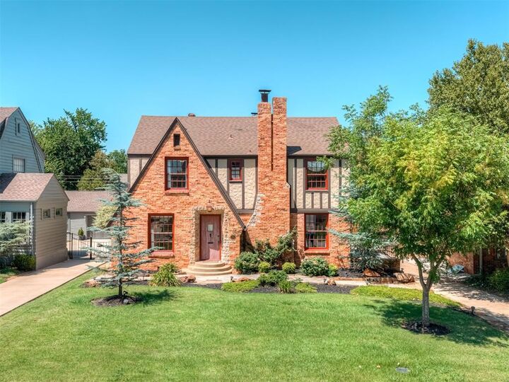 Property Photo: 905 NW 37th Street OK 73118