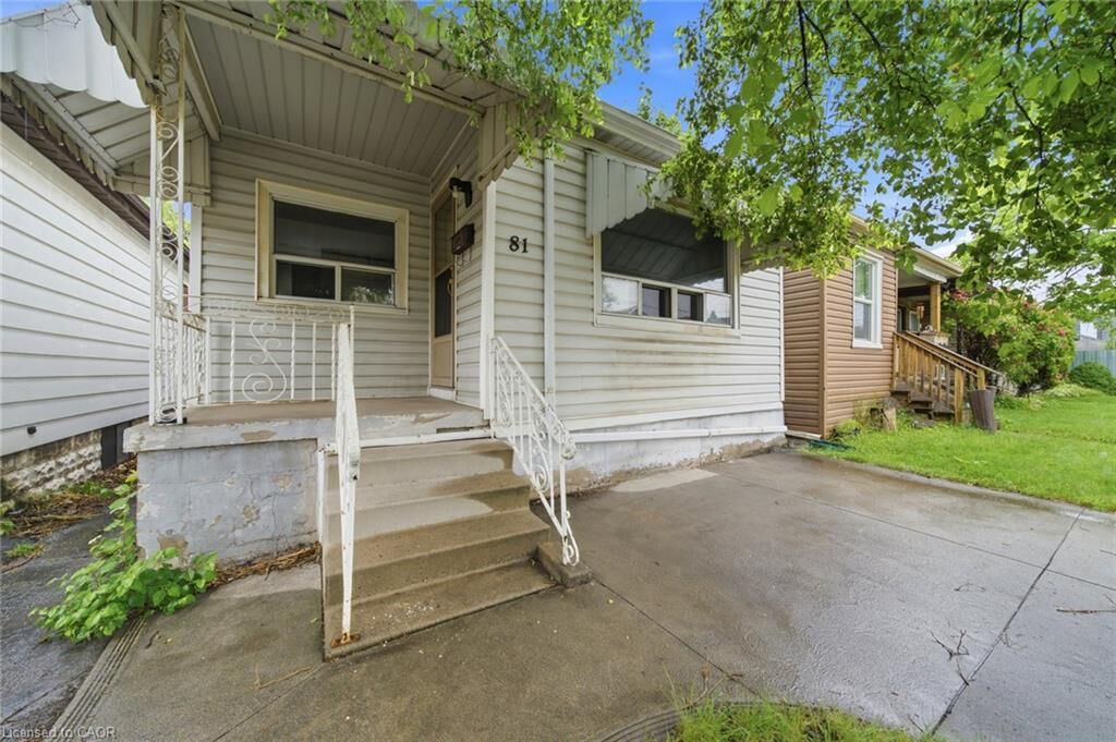 Property Photo:  81 Cambridge Avenue  ON L8H 1T7 