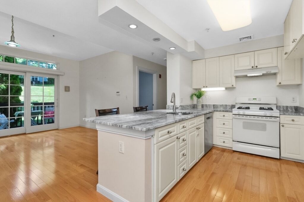 Property Photo:  501 Commerce Dr 3119  MA 02184 