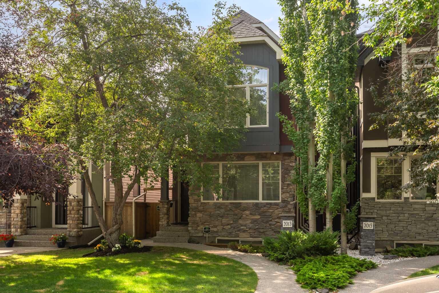 Property Photo: 2013 42 Avenue SW AB T2T 2M8
