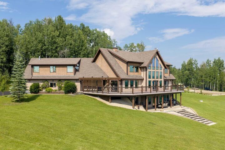 Property Photo: 593068 Range Road 124 AB T7S 1N9