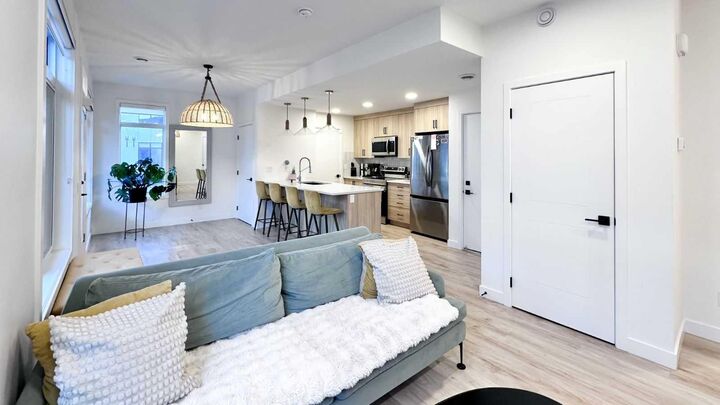 Property Photo: 562 Seton Circle SE 407 AB T3M 3Y5