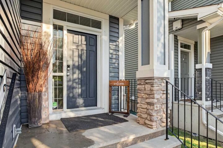 Property Photo: 76 Auburn Glen Heights SE AB T3M 0N1
