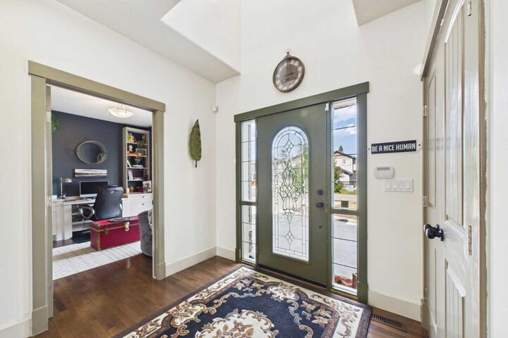 Property Photo:  737 Canoe Avenue SW  AB T4B 3K5 