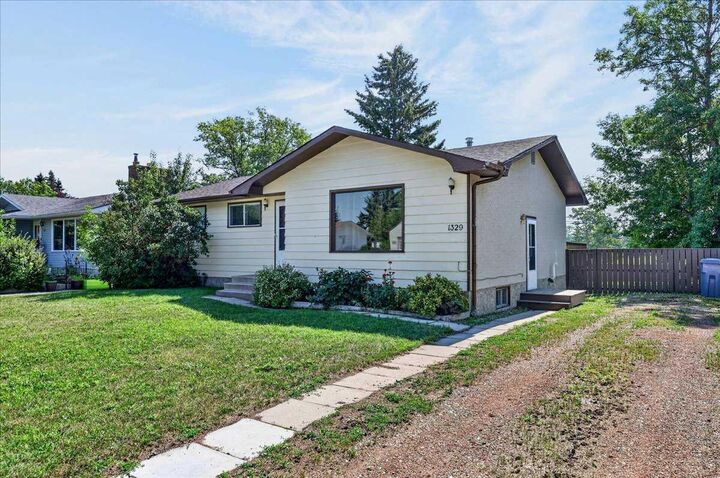 Property Photo: 1329 Osler Street AB T0M 0N0