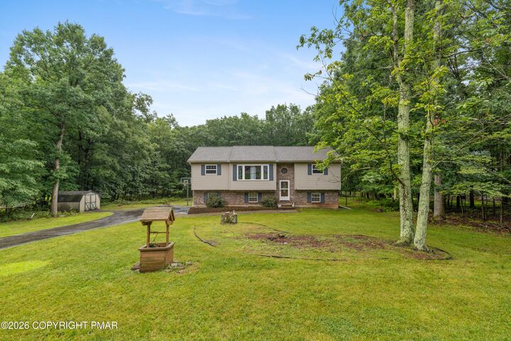 Property Photo:  2210 S Rocky Mountain Drive  PA 18330 