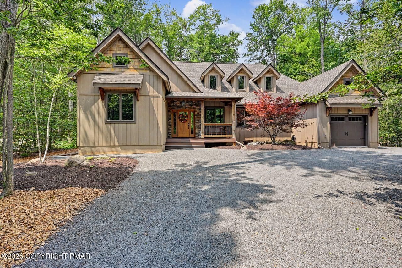 Property Photo: 5395 Woodland Avenue PA 18350