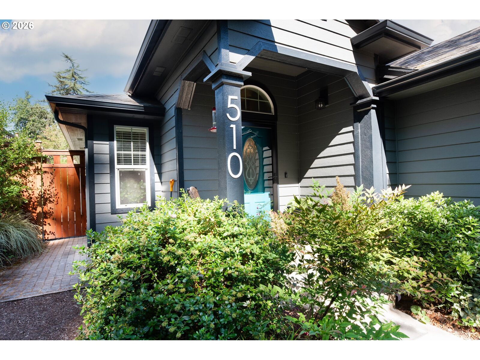 Property Photo:  510 S 6th St  OR 97477 