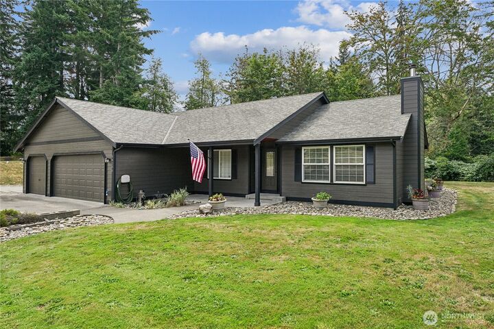 Property Photo:  14206  253rd Avenue E  WA 98321 