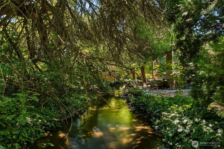 Property Photo: 115 Chateau Lane WA 99362