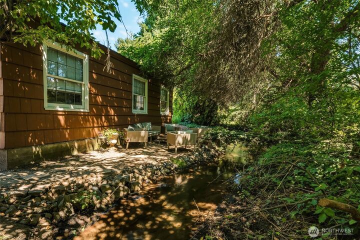 Property Photo:  115  Chateau Lane  WA 99362 