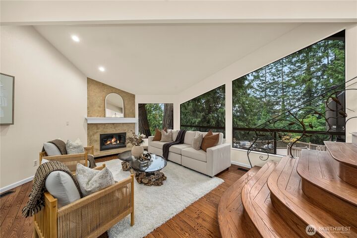 Property Photo:  24820  136th Avenue SE  WA 98042 