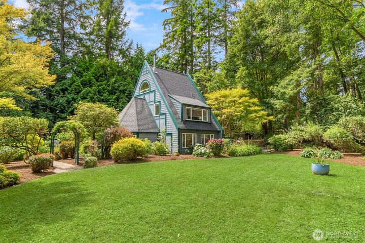 Property Photo: 12231 Sunrise Drive NE WA 98110