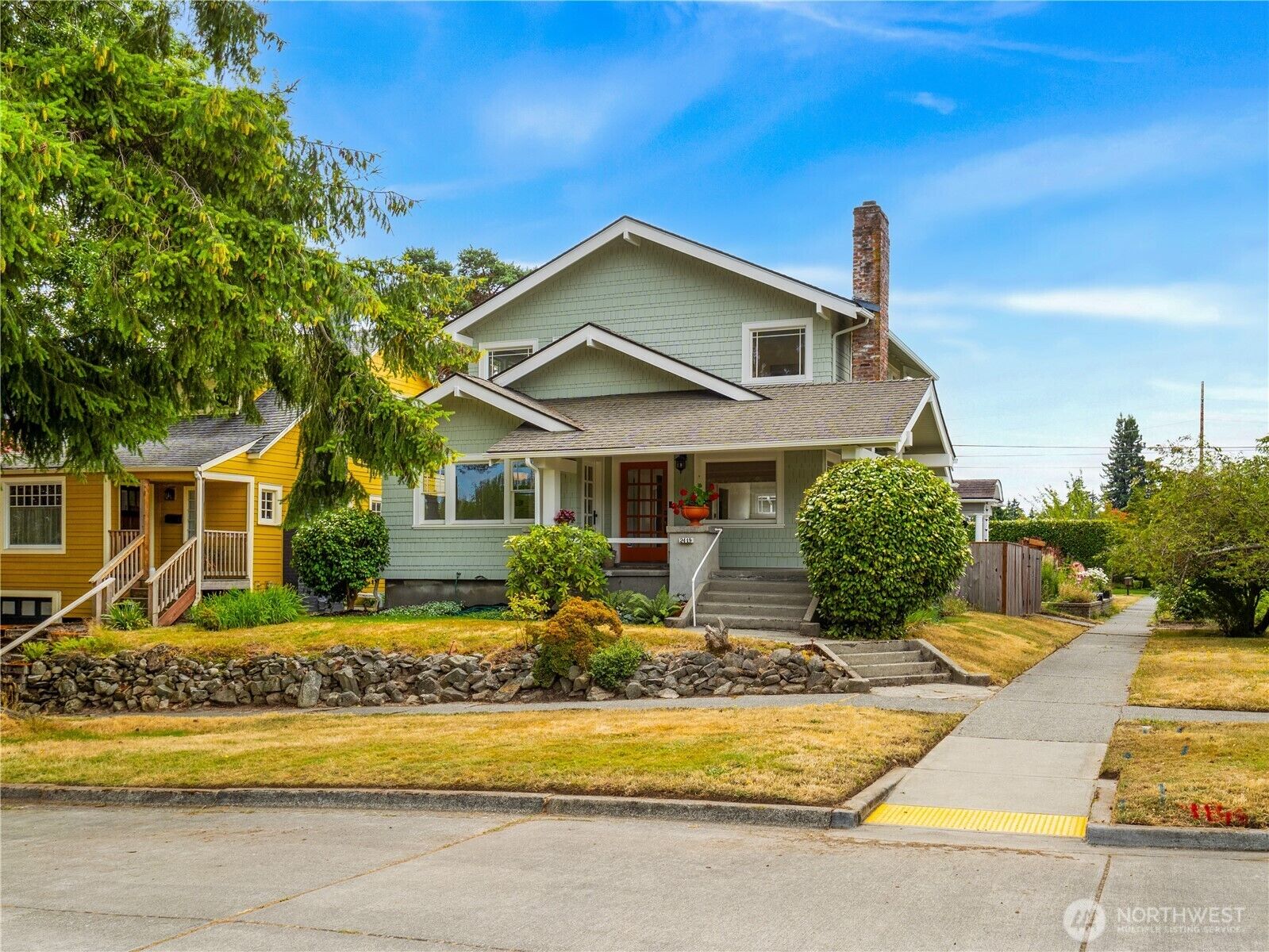 Property Photo:  2419 N Junett Street  WA 98406 