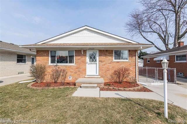 Property Photo:  29069 Denison Street  MI 48173 