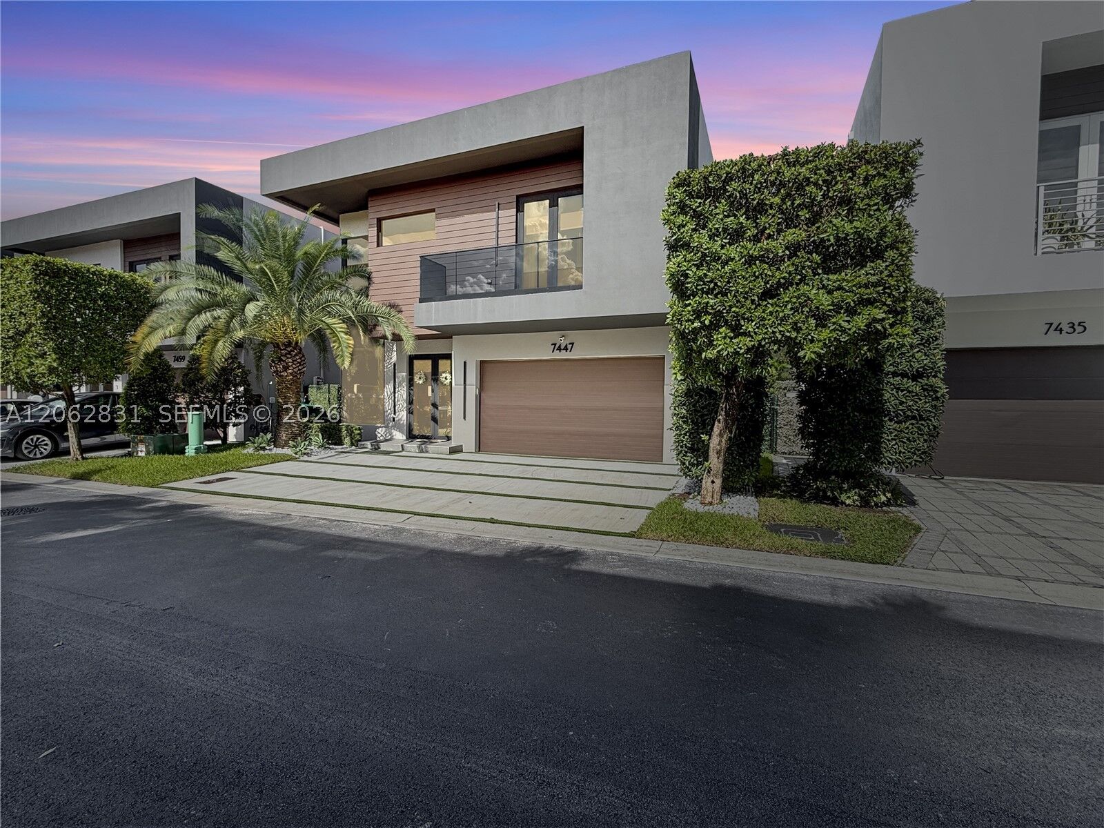 Property Photo:  7447 NW 97th Ct  FL 33178 
